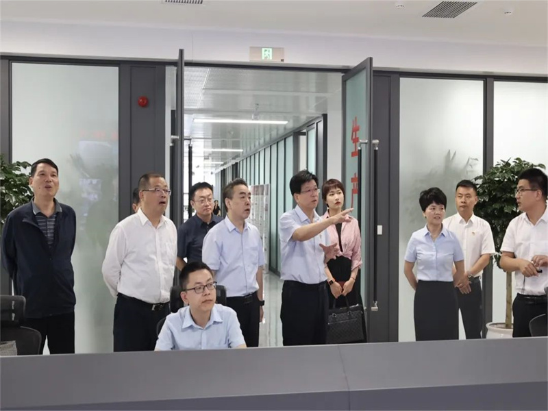陕煤集团审计部党支部与公司机关谋划党支部开展联合主题党日活动.jpg