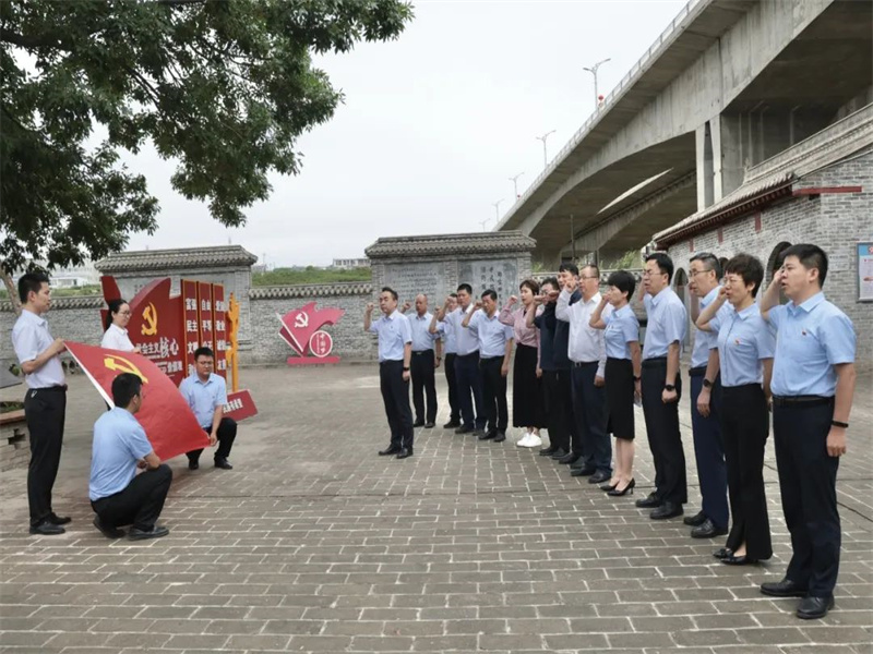 陕煤集团审计部党支部与公司机关谋划党支部开展联合主题党日活动（3）.jpg